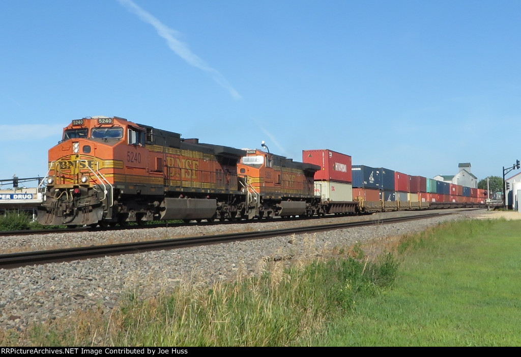 BNSF 5240 East